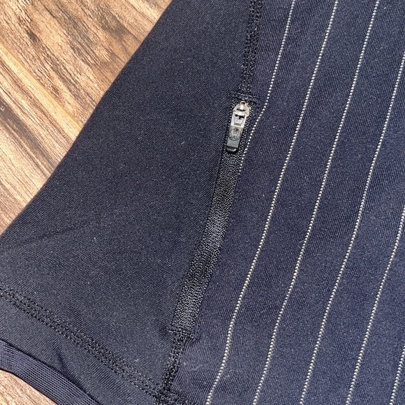 Luluemon active tank - Picture 9 of 14